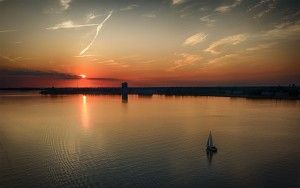 Sailing on Gooimeer during sunset