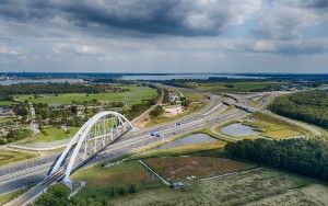 Zandhazenbrug over highway A1