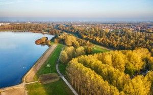 Autumn colours at lake Noorderplassen