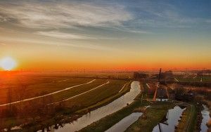 Windmill Meermolen de Onrust during sunset