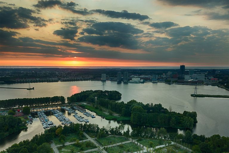 Lake Weerwater during sunset