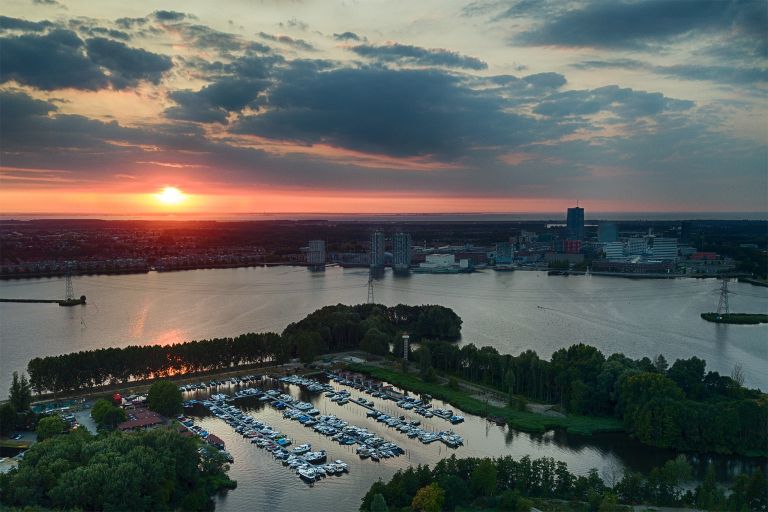 Lake Weerwater during sunset