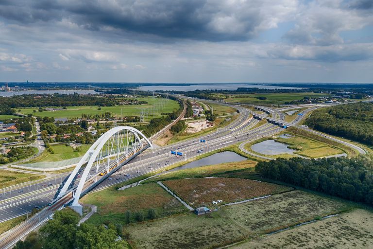 Zandhazenbrug over highway A1