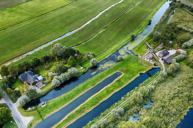 Molen de Onrust near Weesp from high up