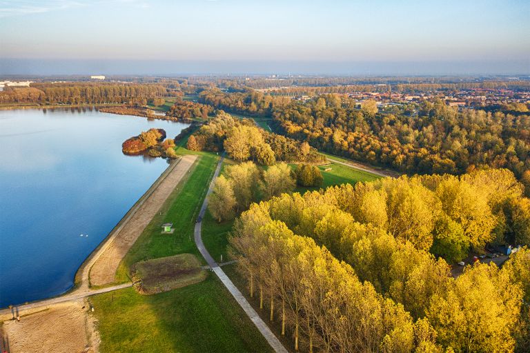 Autumn colours at lake Noorderplassen