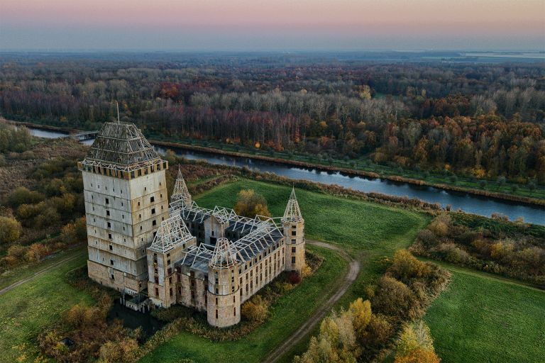 Almere Castle just after sunset