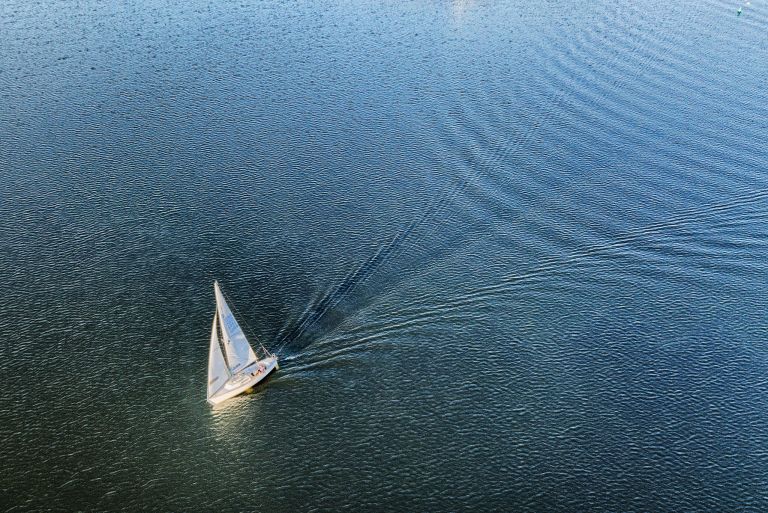 Sailing on lake Noorderplassen