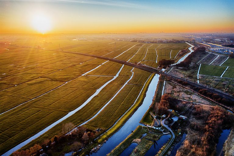 Winter sunset picture near Weesp