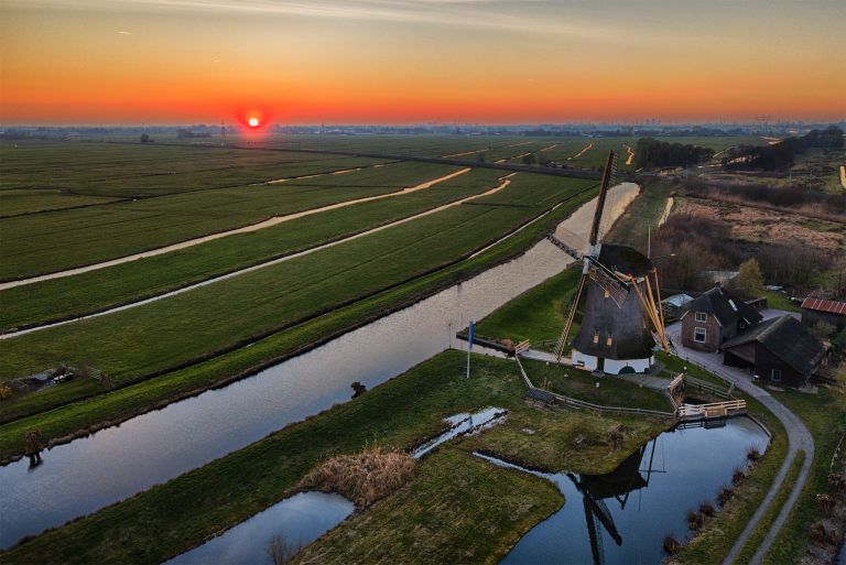 Windmill Meermolen de Onrust during sunset