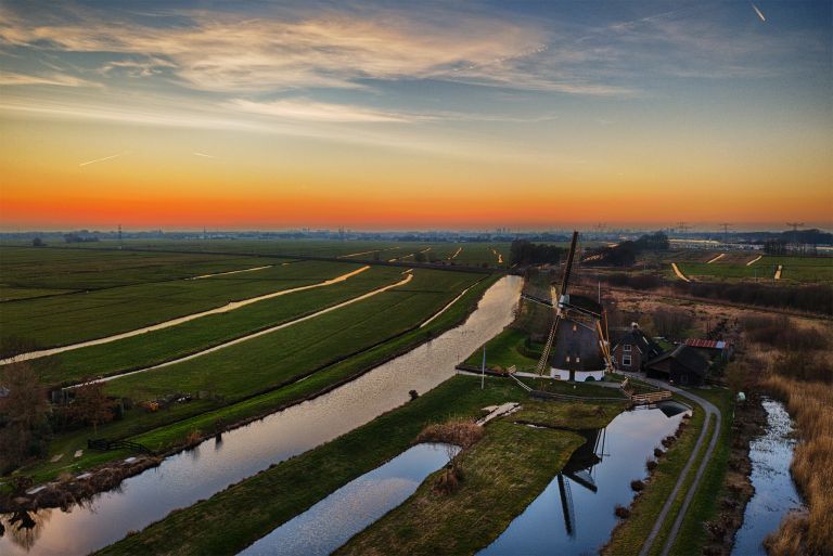 Windmill Meermolen de Onrust right after sunset