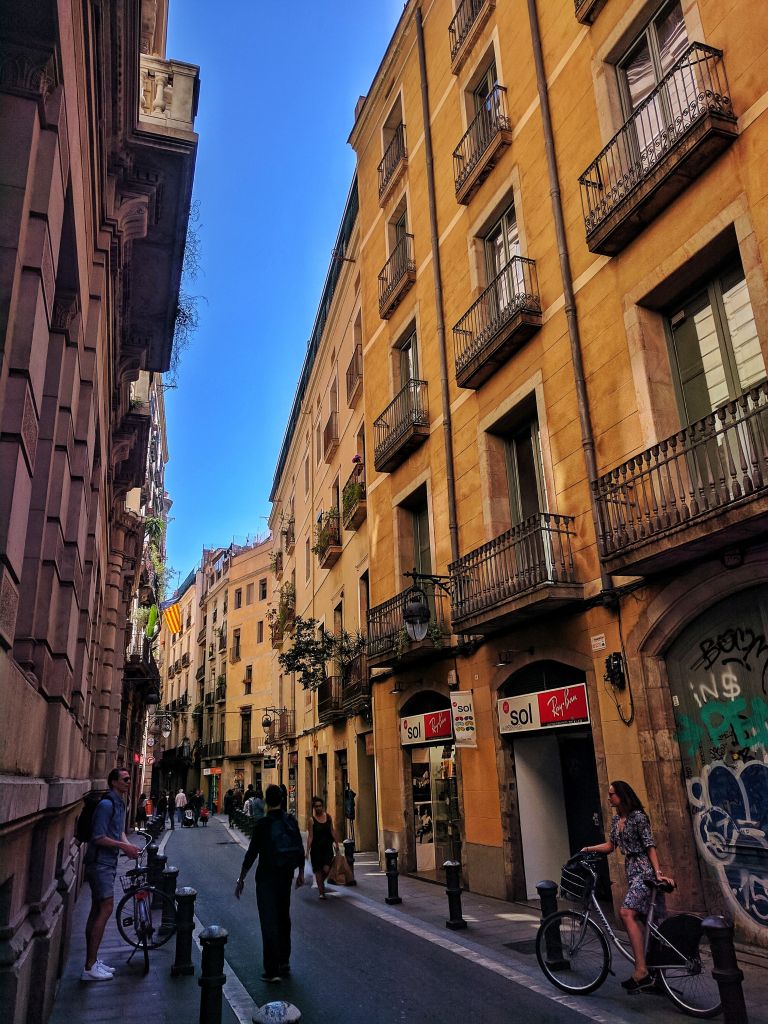Barcelona alley